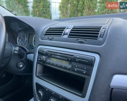 Шкода Октавия 2010 в Полтаве на Automoto.ua Синий Шкода Октавия, объемом двигателя 1.6 л и пробегом 233 тыс. км за 7800 $, фото 101 на Automoto.ua