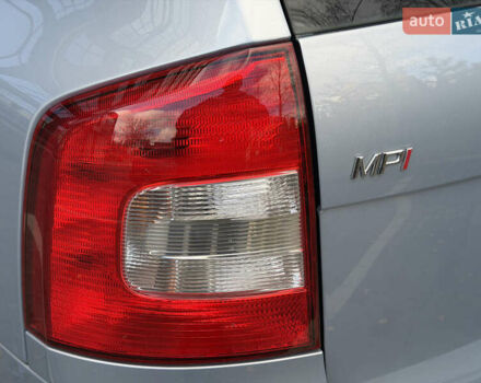 Синий Шкода Октавия, объемом двигателя 1.6 л и пробегом 186 тыс. км за 8400 $, фото 60 на Automoto.ua