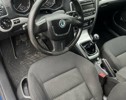 Синий Шкода Октавия, объемом двигателя 1.4 л и пробегом 273 тыс. км за 5900 $, фото 74 на Automoto.ua