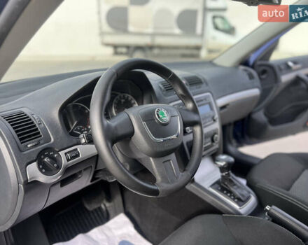 Синий Шкода Октавия, объемом двигателя 1.4 л и пробегом 228 тыс. км за 7350 $, фото 12 на Automoto.ua