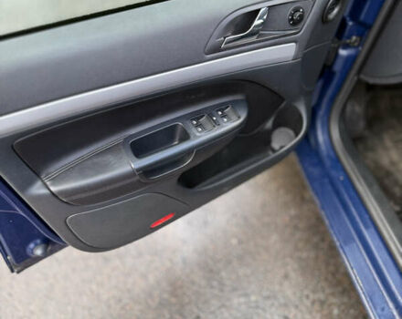 Синий Шкода Октавия, объемом двигателя 1.6 л и пробегом 215 тыс. км за 9500 $, фото 16 на Automoto.ua