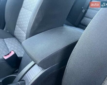 Шкода Октавия 2010 в Полтаве на Automoto.ua Синий Шкода Октавия, объемом двигателя 1.6 л и пробегом 233 тыс. км за 7800 $, фото 82 на Automoto.ua