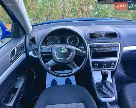 Шкода Октавия 2010 в Полтаве на Automoto.ua Синий Шкода Октавия, объемом двигателя 1.6 л и пробегом 233 тыс. км за 7800 $, фото 100 на Automoto.ua