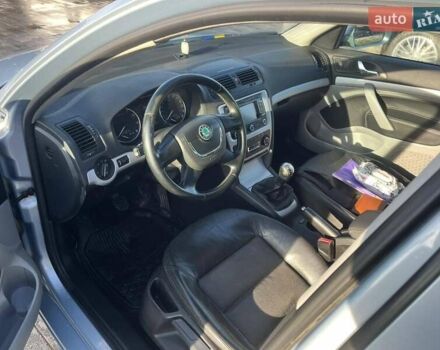Синий Шкода Октавия, объемом двигателя 1.2 л и пробегом 202 тыс. км за 5200 $, фото 6 на Automoto.ua