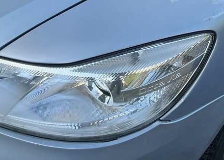 Синий Шкода Октавия, объемом двигателя 1.2 л и пробегом 202 тыс. км за 5200 $, фото 9 на Automoto.ua