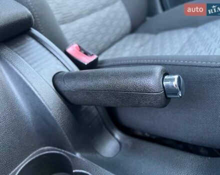 Шкода Октавия 2010 в Полтаве на Automoto.ua Синий Шкода Октавия, объемом двигателя 1.6 л и пробегом 233 тыс. км за 7800 $, фото 103 на Automoto.ua