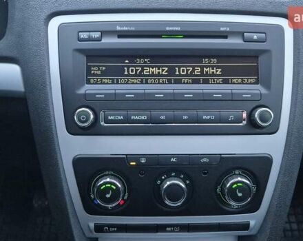 Синий Шкода Октавия, объемом двигателя 1.8 л и пробегом 165 тыс. км за 7699 $, фото 23 на Automoto.ua