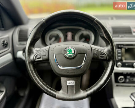 Синій Шкода Октавія, об'ємом двигуна 2 л та пробігом 205 тис. км за 11000 $, фото 26 на Automoto.ua