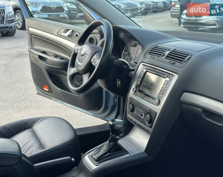 Синій Шкода Октавія, об'ємом двигуна 1.8 л та пробігом 246 тис. км за 9100 $, фото 23 на Automoto.ua