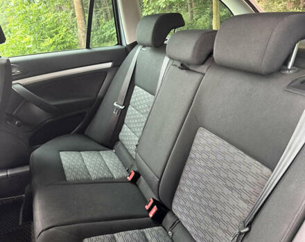 Синий Шкода Октавия, объемом двигателя 1.6 л и пробегом 291 тыс. км за 8300 $, фото 18 на Automoto.ua