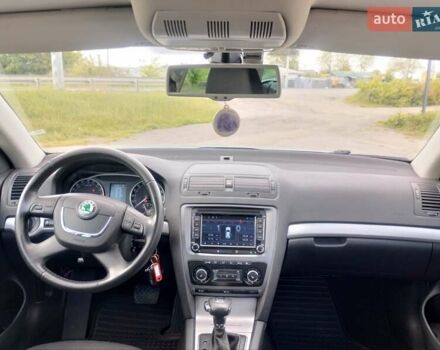 Синий Шкода Октавия, объемом двигателя 2 л и пробегом 238 тыс. км за 9700 $, фото 8 на Automoto.ua