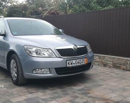 Синий Шкода Октавия, объемом двигателя 1.6 л и пробегом 255 тыс. км за 8500 $, фото 3 на Automoto.ua
