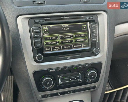 Синій Шкода Октавія, об'ємом двигуна 1.8 л та пробігом 246 тис. км за 9100 $, фото 31 на Automoto.ua