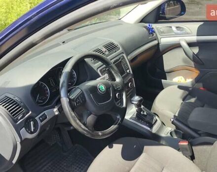 Синий Шкода Октавия, объемом двигателя 1.97 л и пробегом 297 тыс. км за 9000 $, фото 1 на Automoto.ua