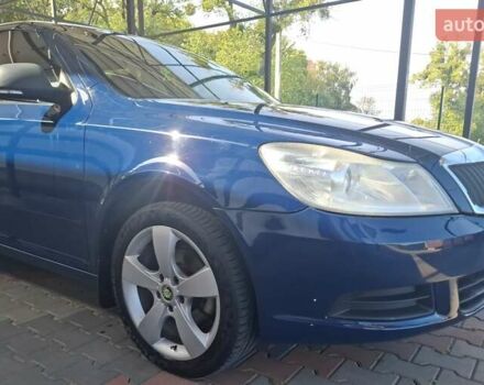 Синий Шкода Октавия, объемом двигателя 1.6 л и пробегом 280 тыс. км за 6900 $, фото 2 на Automoto.ua