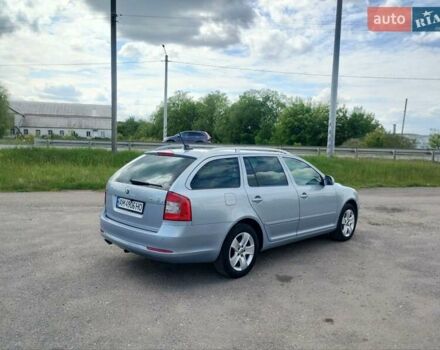 Синий Шкода Октавия, объемом двигателя 2 л и пробегом 238 тыс. км за 9700 $, фото 4 на Automoto.ua