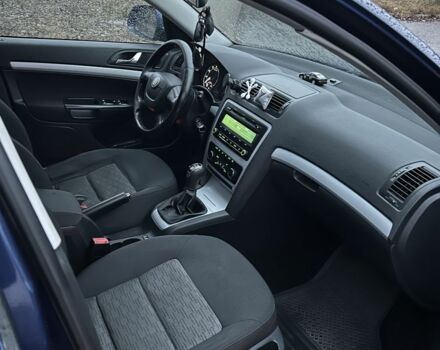 Синій Шкода Октавія, об'ємом двигуна 1.4 л та пробігом 222 тис. км за 8300 $, фото 6 на Automoto.ua