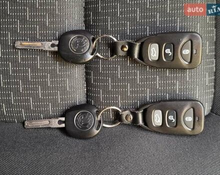 Синий Шкода Октавия, объемом двигателя 1.6 л и пробегом 280 тыс. км за 6900 $, фото 29 на Automoto.ua