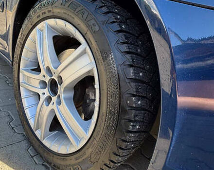 Синий Шкода Октавия, объемом двигателя 1.6 л и пробегом 300 тыс. км за 7500 $, фото 3 на Automoto.ua