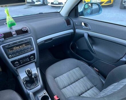 Синій Шкода Октавія, об'ємом двигуна 1.6 л та пробігом 216 тис. км за 6890 $, фото 16 на Automoto.ua