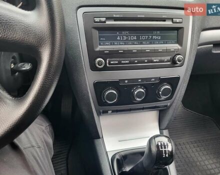 Синий Шкода Октавия, объемом двигателя 1.6 л и пробегом 218 тыс. км за 8999 $, фото 17 на Automoto.ua