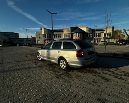 Синий Шкода Октавия, объемом двигателя 1.2 л и пробегом 225 тыс. км за 6300 $, фото 1 на Automoto.ua