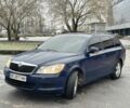 Синий Шкода Октавия, объемом двигателя 1.6 л и пробегом 230 тыс. км за 8100 $, фото 1 на Automoto.ua