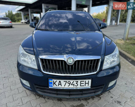 Синий Шкода Октавия, объемом двигателя 1.8 л и пробегом 247 тыс. км за 9200 $, фото 1 на Automoto.ua