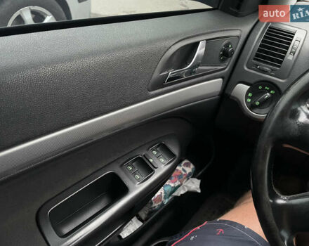 Синій Шкода Октавія, об'ємом двигуна 1.39 л та пробігом 256 тис. км за 8000 $, фото 2 на Automoto.ua