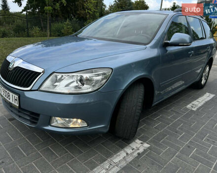 Синій Шкода Октавія, об'ємом двигуна 1.2 л та пробігом 213 тис. км за 6800 $, фото 7 на Automoto.ua