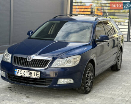 Шкода Октавия 2011 в Ужгороде на Automoto.ua Синий Шкода Октавия, объемом двигателя 1.6 л и пробегом 350 тыс. км за 6200 $, фото 4 на Automoto.ua