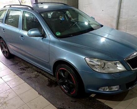 Шкода Октавия 2011 в Черкассах на Automoto.ua Синий Шкода Октавия, объемом двигателя 1.8 л и пробегом 220 тыс. км за 8200 $, фото 3 на Automoto.ua