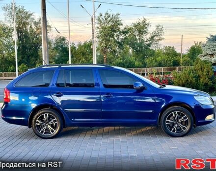 Шкода Октавия 2011 в Кривом Роге на Automoto.ua Синий Шкода Октавия, объемом двигателя 2 л и пробегом 263 тыс. км за 9500 $, фото 4 на Automoto.ua