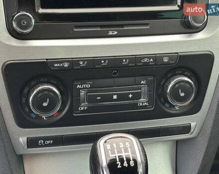 Синій Шкода Октавія, об'ємом двигуна 2 л та пробігом 319 тис. км за 9590 $, фото 29 на Automoto.ua