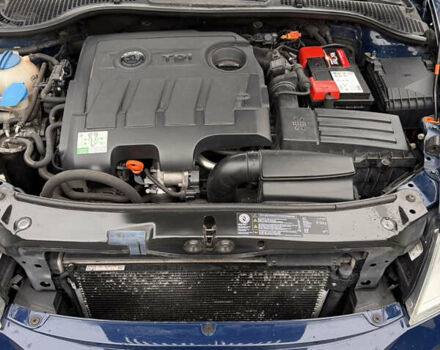 Синий Шкода Октавия, объемом двигателя 1.6 л и пробегом 287 тыс. км за 8500 $, фото 6 на Automoto.ua