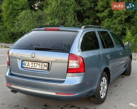 Синий Шкода Октавия, объемом двигателя 1.6 л и пробегом 241 тыс. км за 7800 $, фото 3 на Automoto.ua
