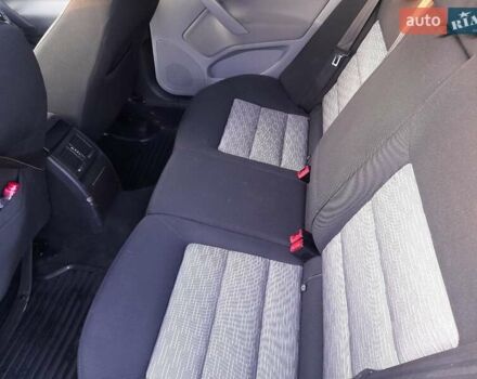 Синий Шкода Октавия, объемом двигателя 1.6 л и пробегом 317 тыс. км за 7777 $, фото 7 на Automoto.ua