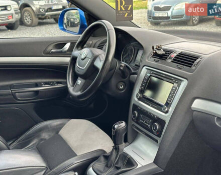 Синій Шкода Октавія, об'ємом двигуна 2 л та пробігом 319 тис. км за 9590 $, фото 36 на Automoto.ua