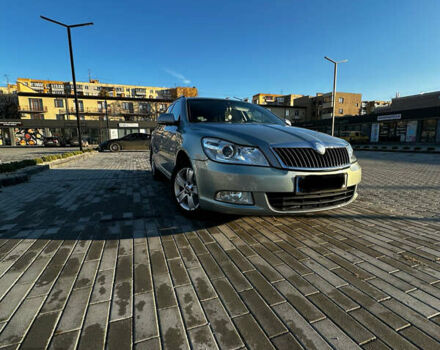 Синий Шкода Октавия, объемом двигателя 1.2 л и пробегом 225 тыс. км за 6300 $, фото 3 на Automoto.ua