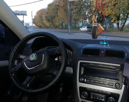Синій Шкода Октавія, об'ємом двигуна 1.6 л та пробігом 189 тис. км за 8300 $, фото 17 на Automoto.ua