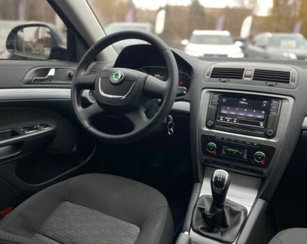 Синій Шкода Октавія, об'ємом двигуна 1.6 л та пробігом 196 тис. км за 7400 $, фото 17 на Automoto.ua