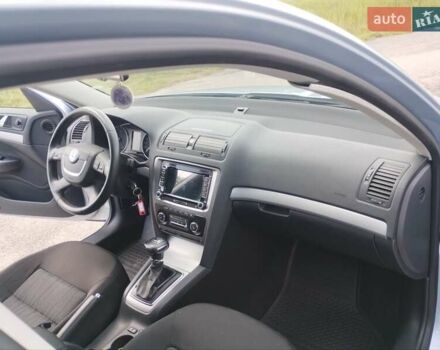 Синий Шкода Октавия, объемом двигателя 2 л и пробегом 238 тыс. км за 9700 $, фото 14 на Automoto.ua