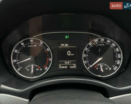 Синій Шкода Октавія, об'ємом двигуна 1.39 л та пробігом 256 тис. км за 8000 $, фото 4 на Automoto.ua