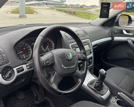 Синий Шкода Октавия, объемом двигателя 1.6 л и пробегом 245 тыс. км за 8490 $, фото 15 на Automoto.ua