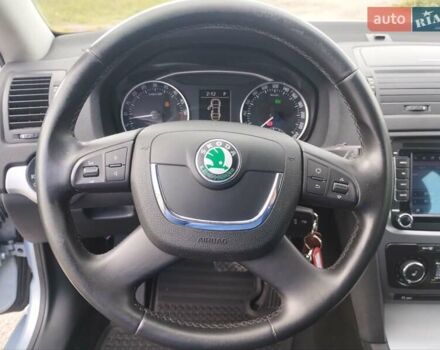 Синий Шкода Октавия, объемом двигателя 2 л и пробегом 238 тыс. км за 9700 $, фото 10 на Automoto.ua