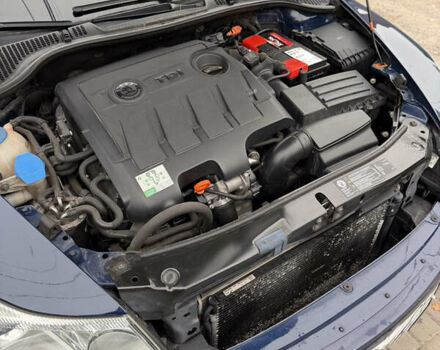 Синий Шкода Октавия, объемом двигателя 1.6 л и пробегом 287 тыс. км за 8500 $, фото 7 на Automoto.ua