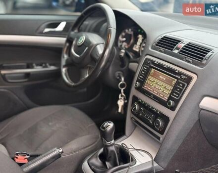 Синий Шкода Октавия, объемом двигателя 1.4 л и пробегом 256 тыс. км за 8290 $, фото 14 на Automoto.ua