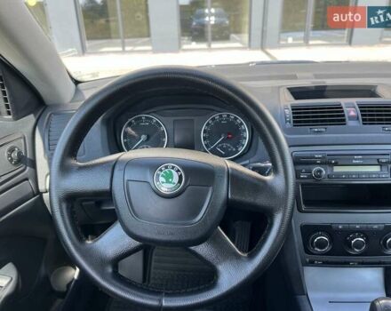 Синий Шкода Октавия, объемом двигателя 1.6 л и пробегом 227 тыс. км за 8700 $, фото 19 на Automoto.ua