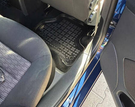 Синий Шкода Октавия, объемом двигателя 1.6 л и пробегом 300 тыс. км за 7500 $, фото 6 на Automoto.ua