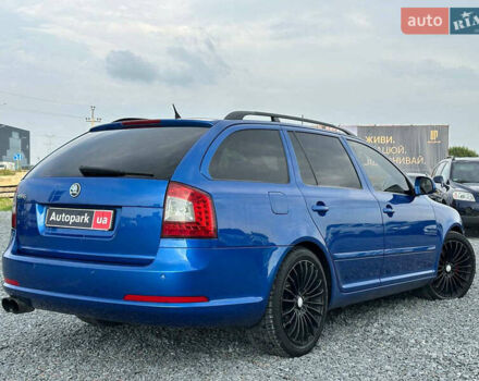 Синій Шкода Октавія, об'ємом двигуна 2 л та пробігом 319 тис. км за 9590 $, фото 11 на Automoto.ua